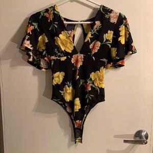 2/$18 Floral bodysuit